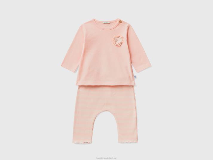 kinderen Benetton t-shirt en broek outfit roze 4R625758