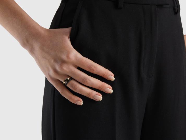 vrouwen Benetton twee ringen met zwart geëmailleerde details zwart 4R62707